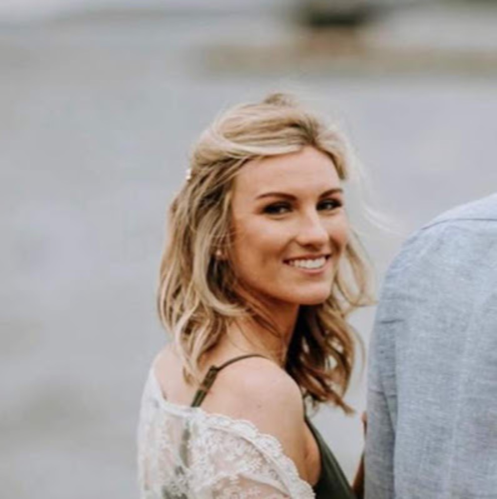 Meet your Posher, Christina